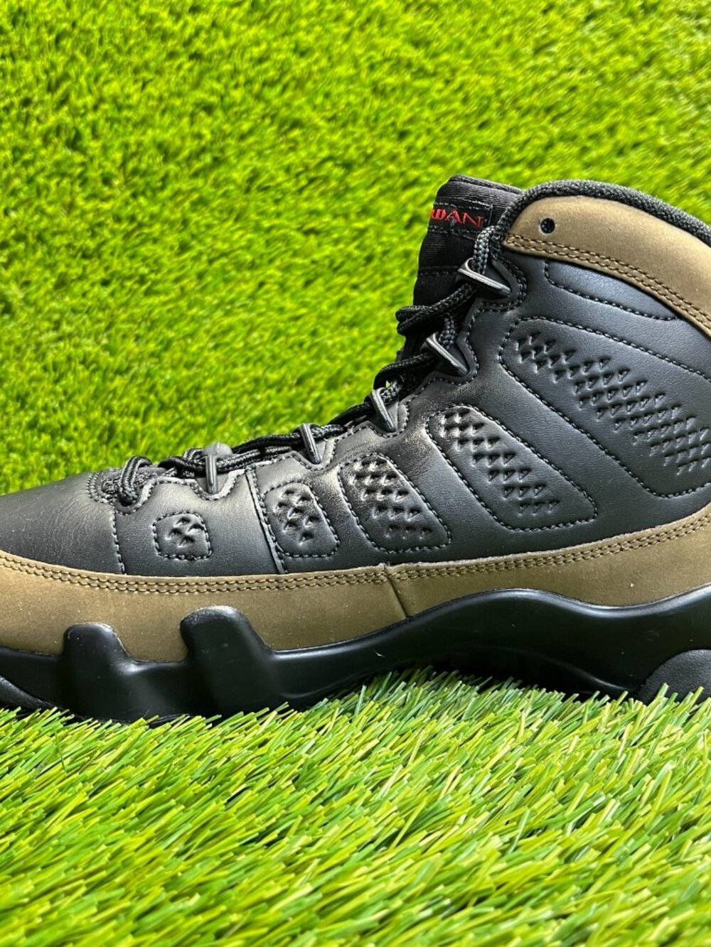 Nike Air Jordan 9 Retro Boys Size 6.5Y Black Olive Basketball Shoes Sneakers - Picture 2 of 10